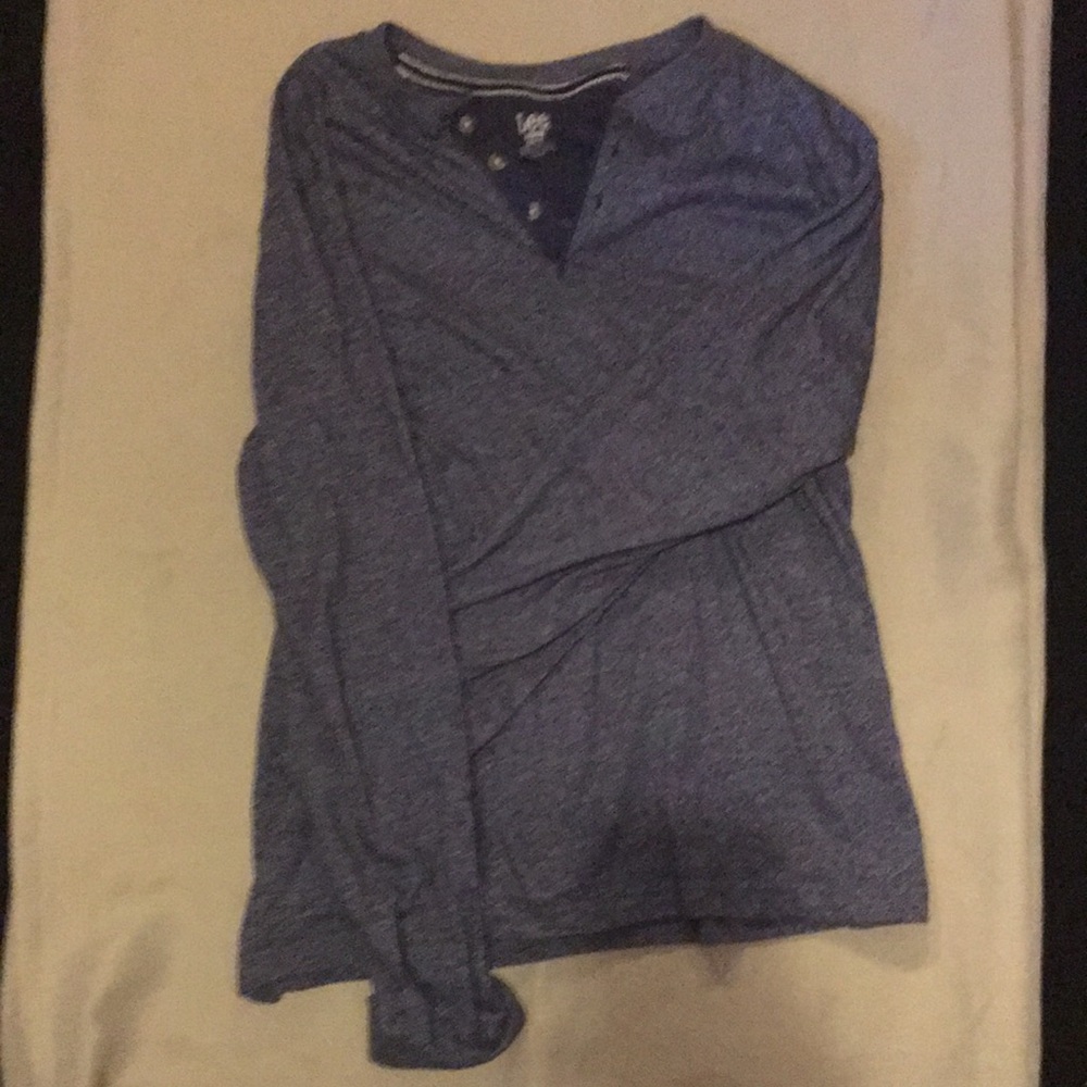 Grey long sleeve basic